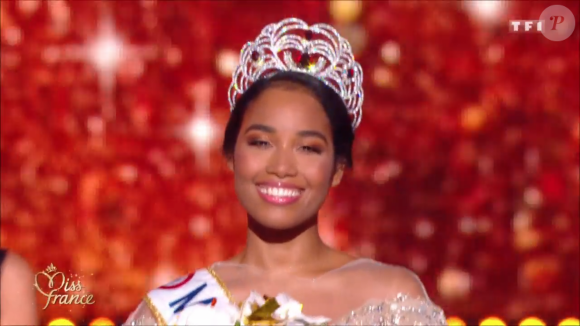 Miss Guadeloupe : Clémence Botino - Élection de Miss France 2020 sur TF1, le 14 décembre 2019.