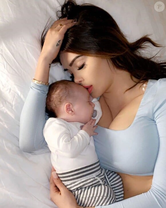 Nabilla Benattia et son fils Milann, le 21 novembre 2019, sur Instagram