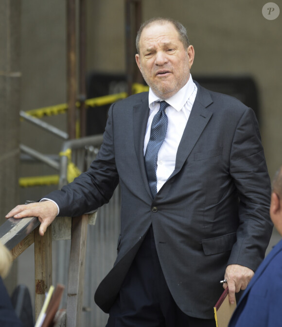 Harvey Weinstein à la sortie du tribunal State Supreme Court de New York où il a présenté sa nouvelle équipe d'avocats en charge d'assurer sa défense notamment D. Rotunno, une puissance avocate de Chicago, le 11 juillet 2019
