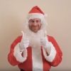 Le prince Harry amuse en Père Noël et débarque avec Meghan au Canada