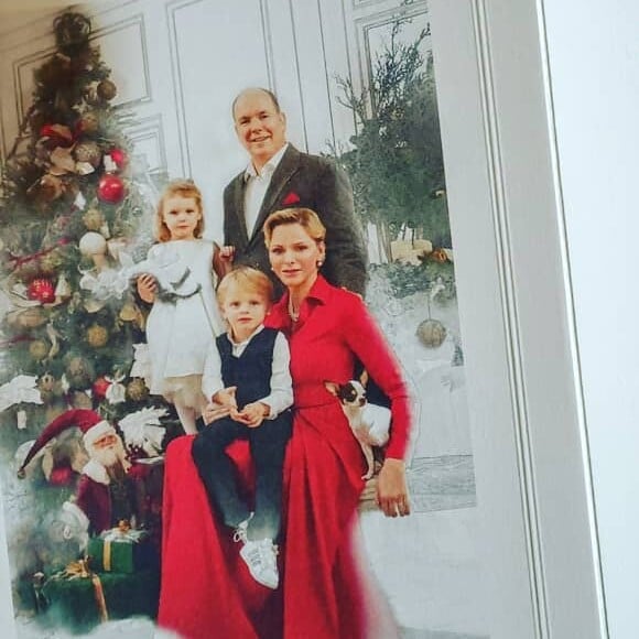 La carte de voeux 2019 du prince Albert et son épouse Charlene, avec leurs enfants Jacques et Gabriella.