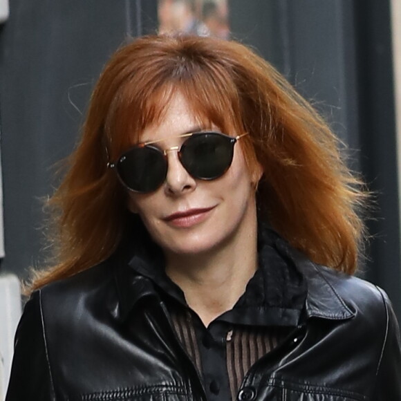 Mylène Farmer lors des obsèques de Jean Rochefort en l'église Saint-Thomas d'Aquin à Paris, le 13 octobre 2017.