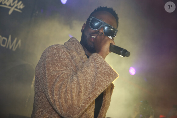 Dadju lors de la soirée de lancement de la marque BoohooMAN avec comme égérie Dadju à l'Institut du Monde Arabe a Paris, France le 29 Octobre 2019. Photo by Jerome Domine/ABACAPRESS.COM