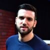 Aymeric Bonnery torse nu pour révéler son impressionnante perte de poids