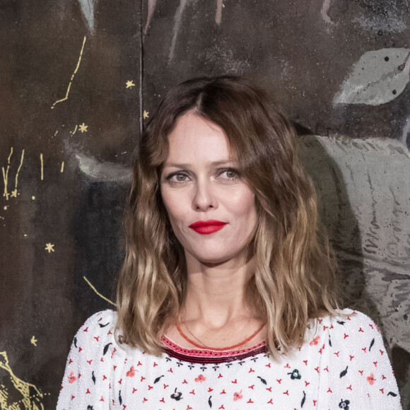 Vanessa Paradis lors du photocall du défilé Chanel Métiers d'Art 2019 / 2020 au Grand Palais à Paris le 4 décembre 2019 © Olivier Borde / Bestimage