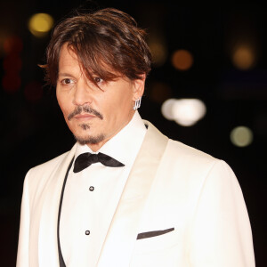 Johnny Depp sur le tapis rouge après son hommage - Cérémonie d'hommage à l'acteur J. Depp pour l'ensemble de sa carrière juste avant la projection du film "Waiting For The Barbarians" lors du 45ème festival du Cinéma Américain de Deauville le 8 septembre 2019. J. Depp a reçu un prix, remis par la Présidente du jury C. Deneuve. © Denis Guignebourg/Bestimage