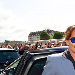 Johnny Depp arrive au photocall du film "Waiting For The Barbarians" lors du 45éme festival du Cinéma Américain de Deauville, France, le 8 septembre 2019.