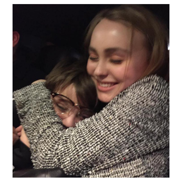 Lily-Rose Melody Depp avec son petit frère Jack John Christopher.