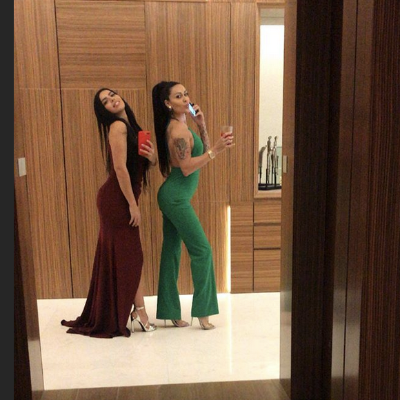 Adil Rami fête son anniversaire à Dubaï avec ses amis - Instagram, 30 décembre 2019