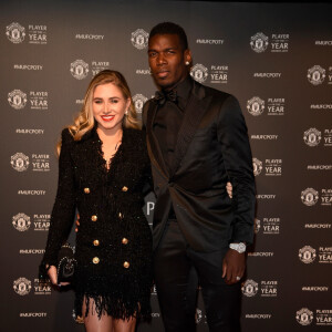 Paul Pogba et sa compagne Maria Salaues lors de la soirée du prix du joueur de l'année de Manchester United 2019 au stade Old Trafford à Manchester, Royaume Uni, le 9 mai 2019.