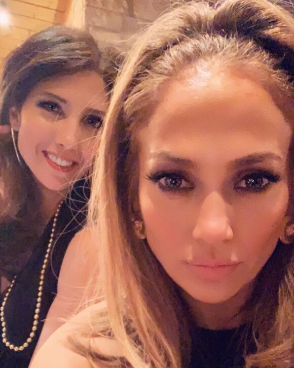 Jennifer Lopez et sa soeur Lynda Lopez au réveillon du nouvel an 2020.