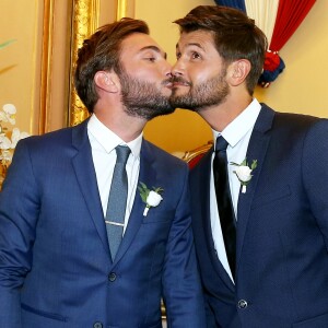 Exclusif - Mariage civil de Christophe Beaugrand et de Ghislain Gerin à Paris le 25 juillet 2018. © Dominique Jacovides/Bestimage