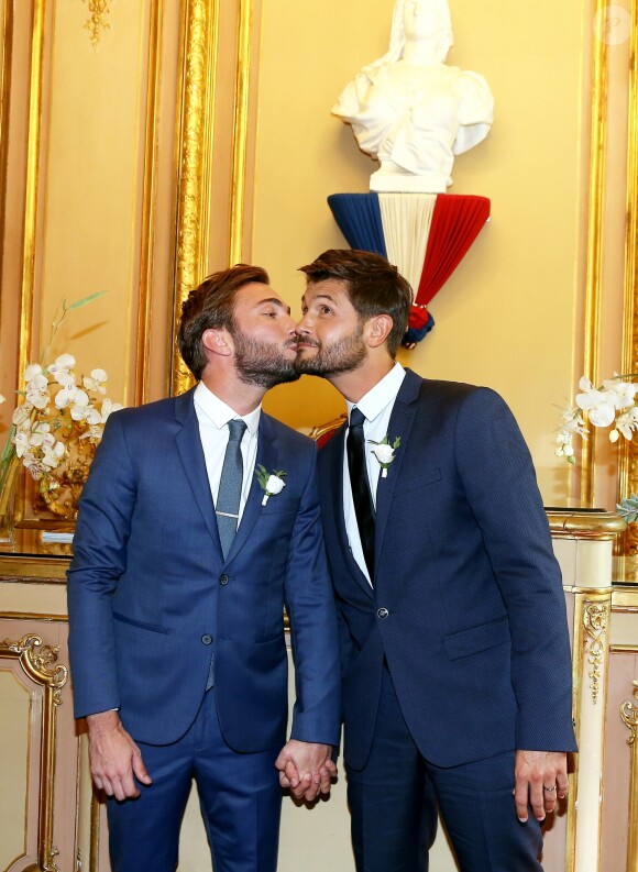 Exclusif - Mariage civil de Christophe Beaugrand et de Ghislain Gerin à Paris le 25 juillet 2018. © Dominique Jacovides/Bestimage