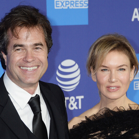 Rupert Goold, Renée Zellweger - Photocall d'ouverture de la 31e édition du "Palm Springs Film Festival Film Awards" au Palm Springs Convention Center à Los Angeles, le 2 janvier 2020.