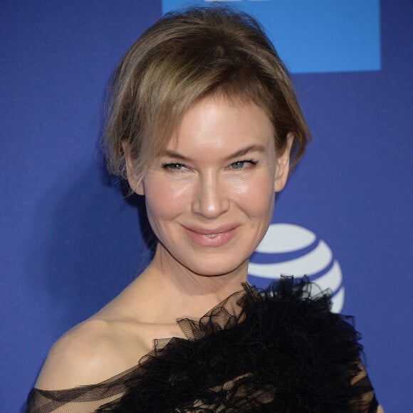 Renée Zellweger - Photocall d'ouverture de la 31e édition du "Palm Springs Film Festival Film Awards" au Palm Springs Convention Center à Los Angeles, le 2 janvier 2020.