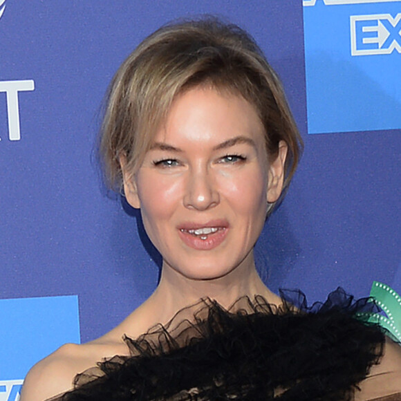 Renée Zellweger - Photocall d'ouverture de la 31e édition du "Palm Springs Film Festival Film Awards" au Palm Springs Convention Center à Los Angeles, le 2 janvier 2020.