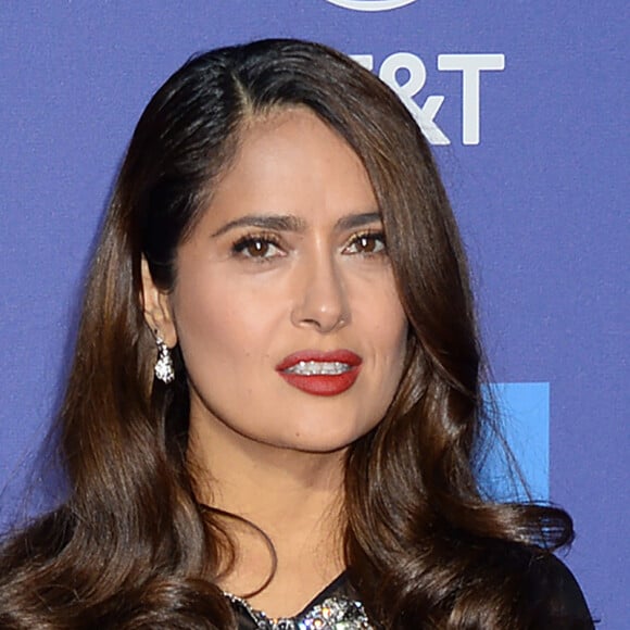 Salma Hayek - Photocall d'ouverture de la 31e édition du "Palm Springs Film Festival Film Awards" au Palm Springs Convention Center à Los Angeles, le 2 janvier 2020.