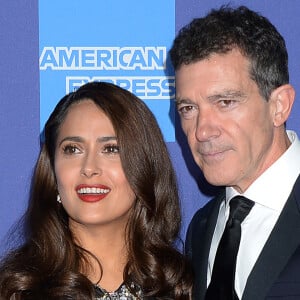 Antonio Banderas, Salma Hayek - Photocall d'ouverture de la 31e édition du "Palm Springs Film Festival Film Awards" au Palm Springs Convention Center à Los Angeles, le 2 janvier 2020.