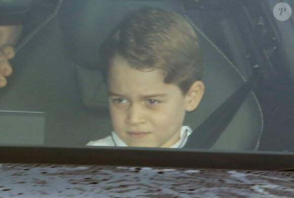 Le prince George de Cambridge - Les membres de la famille royale arrivent au déjeuner de Noël au palais de Buckingham à Londres le 18 décembre 2019.