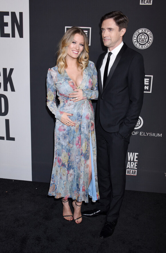 Ashley Hinshaw et Topher Grace à la 13e édition de The Art of Elysium organisée à Los Angeles le 4 janvier 2020. Le couple a révélé attendre son deuxième enfant.