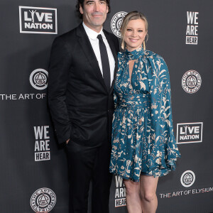 Carter Oosterhouse et sa femme Amy Smart assistent à la 13ème édition de la soirée de gala "The Art of Elysium" à l'Hollywood Palladium. Los Angeles, le 4 janvier 2020.