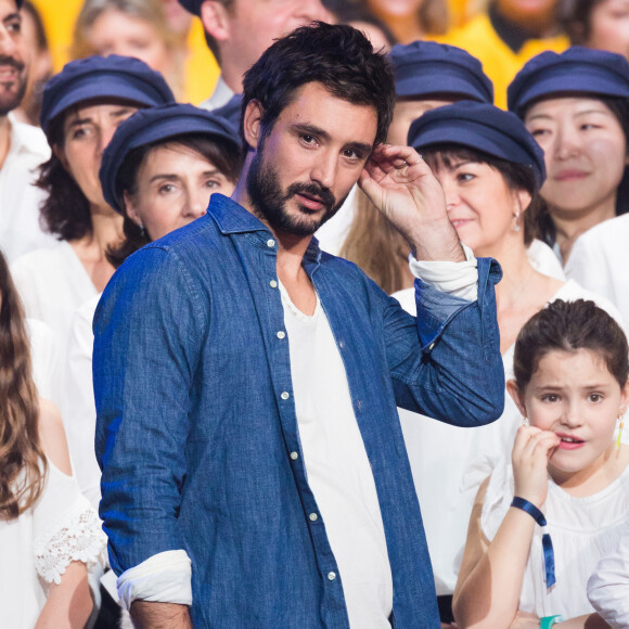 Jérémy Frérot - Deuxième jour de la 33ème édition du Téléthon au Parc de la Villette à Paris le 7 décembre 2019. © Tiziano Da Silva/Bestimage