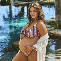 Ashley Graham, enceinte : craquante et gourmande en bikini