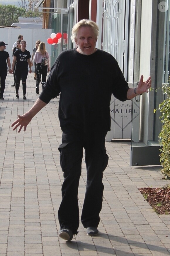 Gary Busey dans les rues à Malibu Los Angeles, le 10 février 2018 Malibu.