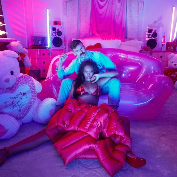 Rihanna pose pour la nouvelle collection Saint-Valentin de Savage x Fenty, en collaboration avec le créateur Adam Selman. Janvier 2020.