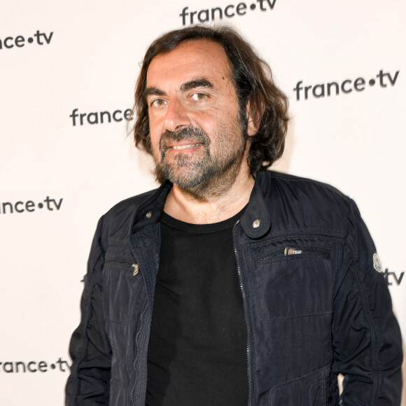 André Manoukian au photocall de la conférence de presse de France 2 au théâtre Marigny à Paris le 18 juin 2019 © Coadic Guirec / Bestimage