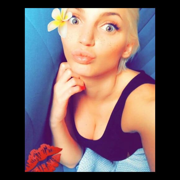 Nadège Lacroix sur SnapChat - Instagram, 11 juin 2018