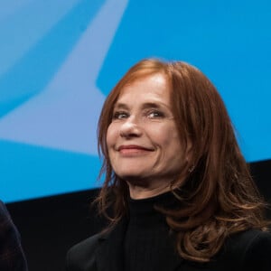 Jean-Paul Salomé et Isabelle Huppert lors du troisième jour de la 23ème édition du festival international du film de comédie l'Alpe d'Huez, Isère, France, le 16 janvier 2020. © Cyril Moreau/Bestimage