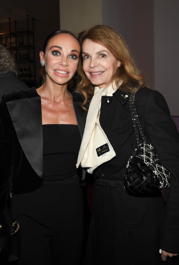 Alexandra Cardinale et Cyrielle Clair - Backstage de la représentation "Dream Compagnie Julien Lestel" à la salle Pleyel à Paris le 16 janvier 2020. © Coadic Guirec-Pierre Perusseau/Bestimage