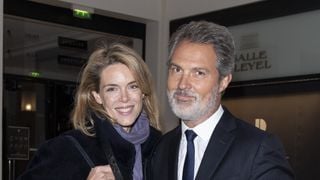 Julie Andrieu et son mari Stéphane Delajoux s'offrent une soirée dansante