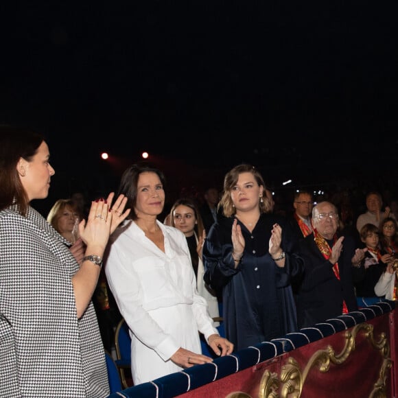 La princesse Stéphanie de Monaco assistait le 18 janvier 2020 avec ses filles Pauline Ducruet et Camille Gottlieb à la troisième soirée du 44e Festival international du cirque de Monte-Carlo sous le chapiteau de l'espace Fontvieille à Monaco. © Olivier Huitel / Pool Restreint Monaco / Bestimage