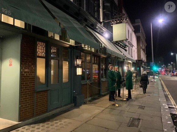 Le prince Harry, duc de Sussex, confie sa "grande tristesse" de devoir se mettre en retrait de la famille royale lors du dîner "Universal Music Awards" au restaurant "The Ivy Chelsea Garden" à Londres, le 19 janvier 2020.