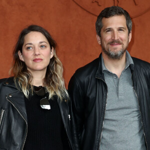 Guillaume Canet et sa compagne Marion Cotillard - People au village pour la finale hommes lors des internationaux de France de tennis de Roland Garros 2019 à Paris le 9 juin 2019. © Jacovides - Moreau / Bestimage