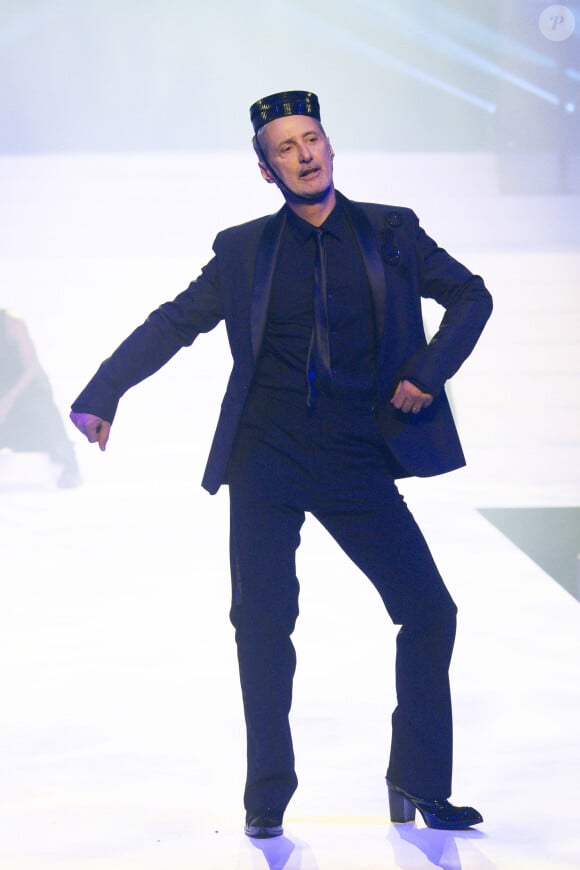 Antoine de Caunes lors du dernier défilé de mode Haute-Couture printemps-été 2020 "Jean-Paul Gaultier" au théâtre du Châtelet à Paris, France, le 22 janvier 2020.