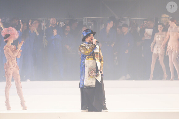 Boy George lors du dernier défilé de mode Haute-Couture printemps-été 2020 "Jean-Paul Gaultier" au théâtre du Châtelet à Paris, France, le 22 janvier 2020.