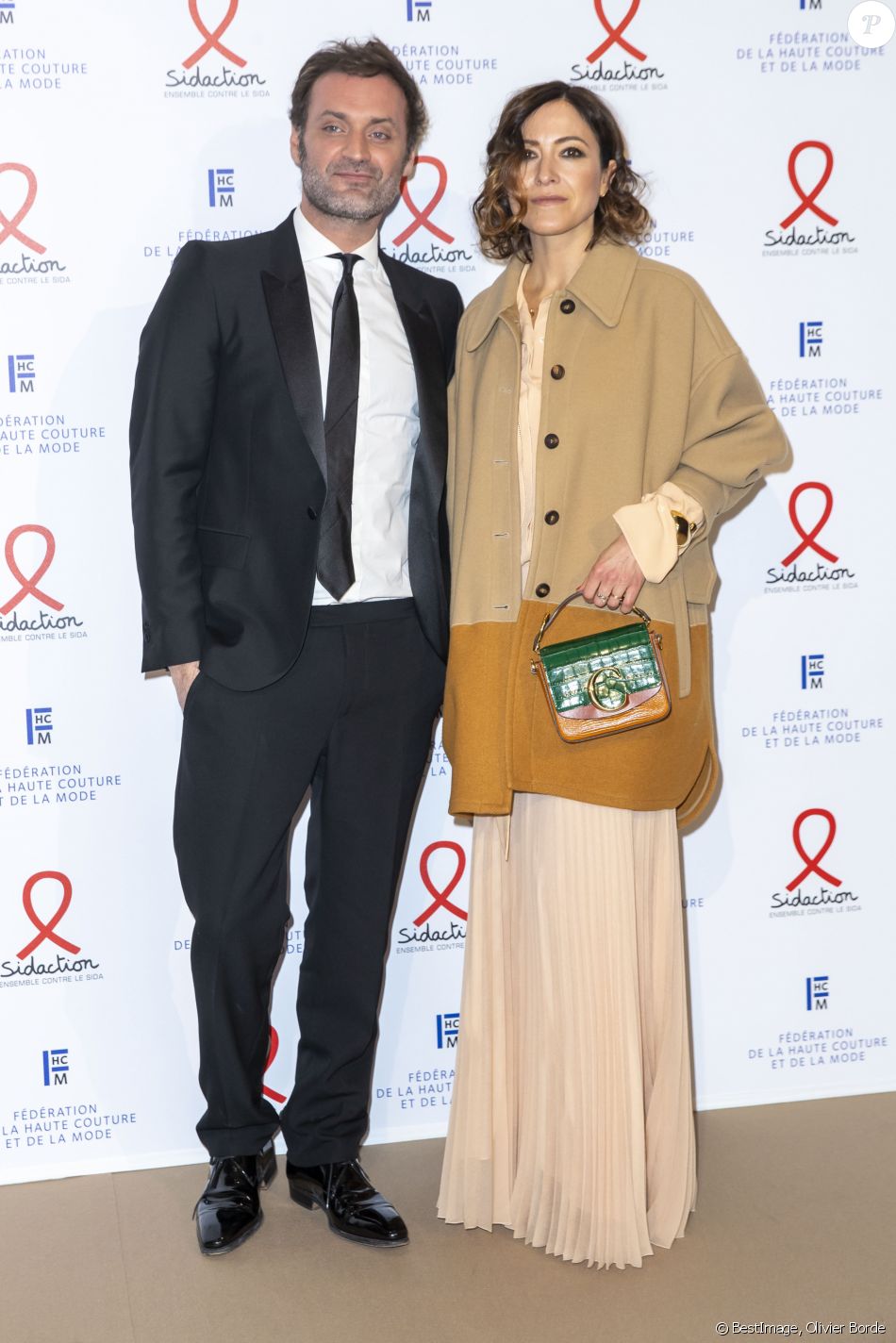 Augustin Trapenard Et Keren Ann Lors Du Photocall De La 18eme Edition Du Diner De La Mode Du Sidaction Au Pavillon Cambon Capucines Potel Et Chabot A Paris F Purepeople