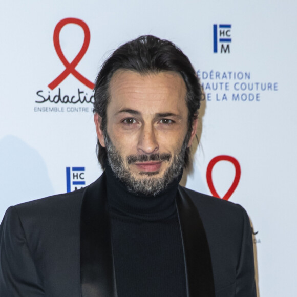 Michaël Cohen lors du photocall de la 18ème édition du "Dîner de la mode du Sidaction" au Pavillon Cambon Capucines - Potel et Chabot à Paris, France, le 23 janvier 2020. © Olivier Borde/Bestimage