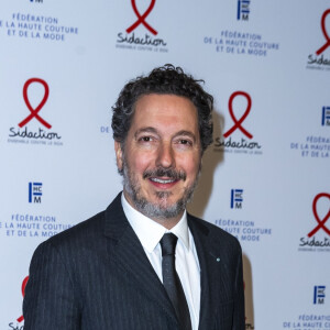 Guillaume Gallienne lors du photocall de la 18ème édition du "Dîner de la mode du Sidaction" au Pavillon Cambon Capucines - Potel et Chabot à Paris, France, le 23 janvier 2020. © Olivier Borde/Bestimage