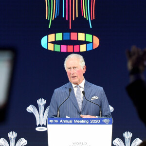 Le prince Charles, prince de Galles, prononce un discours lors du forum économique mondial de Davos le 23 janvier 2020.