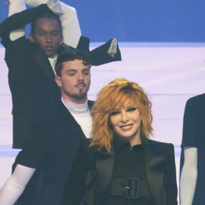 Mylène Farmer défile pour Jean Paul Gaultier, collection Haute Couture printemps-été 2020, au Théâtre du Châtelet. Paris, le 22 janvier 2020.