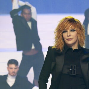 Mylène Farmer défile pour Jean Paul Gaultier, collection Haute Couture printemps-été 2020, au Théâtre du Châtelet. Paris, le 22 janvier 2020.