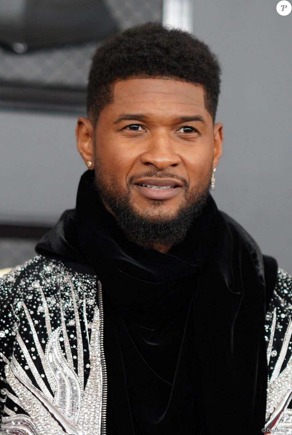 https://static1.purepeople.com/articles/9/37/17/29/@/5363591-usher-62eme-soiree-annuelle-des-grammy-950x0-1.jpg