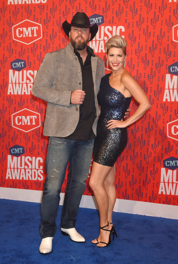 Chris Sullivan et Rachel Sullivan aux CMT Music Awards 2019 à Nashville. Le 5 juin 2019.