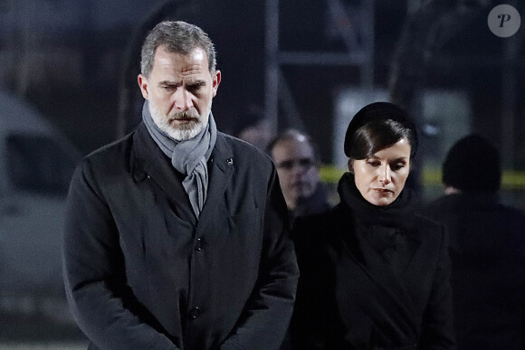 Le roi Felipe VI et la reine Letizia d'Espagne lors de la cérémonie commémorative des 75 ans de la libération du camp d'Auschwitz-Birkenau à Brzezinka en Pologne le 27 janvier 2020.