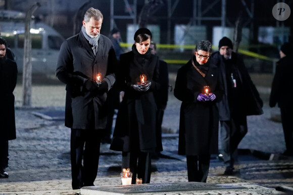 Le roi Felipe VI et la reine Letizia d'Espagne lors de la cérémonie commémorative des 75 ans de la libération du camp d'Auschwitz-Birkenau à Brzezinka en Pologne le 27 janvier 2020.