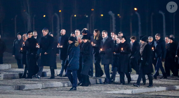 Le roi Willem-Alexander et la reine Maxima des Pays-Bas, le roi Felipe VI et la reine Letizia d'Espagne ainsi que d'autres dignitaires lors de la cérémonie commémorative des 75 ans de la libération du camp d'Auschwitz-Birkenau à Brzezinka en Pologne le 27 janvier 2020.